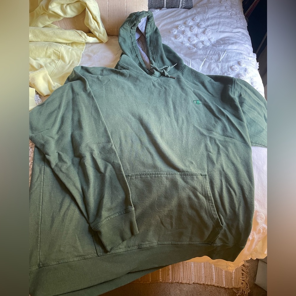 Dark green champion sweatshirt